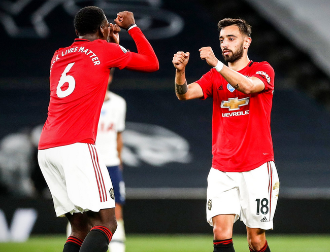 拜尔斯率美国团队 第四度摘体操女团金牌